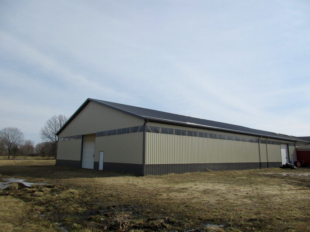 Jenell - South Bend, IN 72 x 120 x 16 Horse Riding Arena. Charcoal roof, trim, and wainscoting with Light Stone sides.